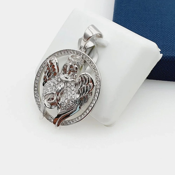 "925 Sterling Silver Plated CZ Pendant, INUS1BR282 - Picture 4 of 9